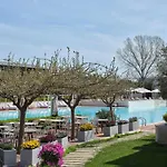 September Hotel