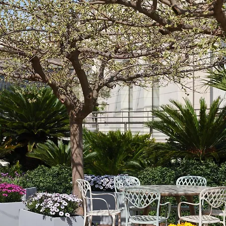 September 5* סלוניקי