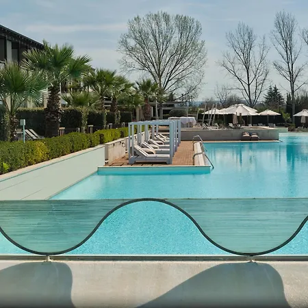 September מלון סלוניקי