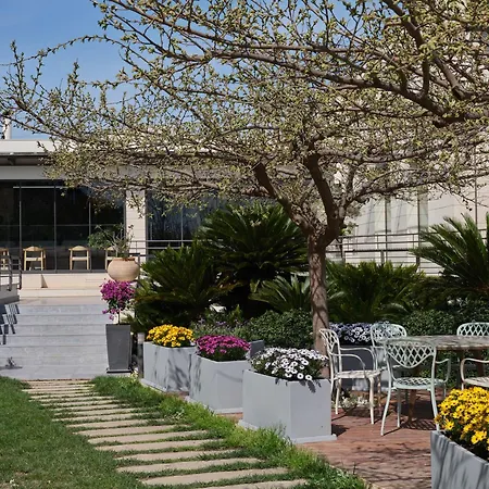 September 5* סלוניקי