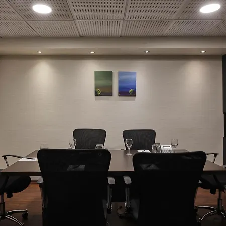 September סלוניקי