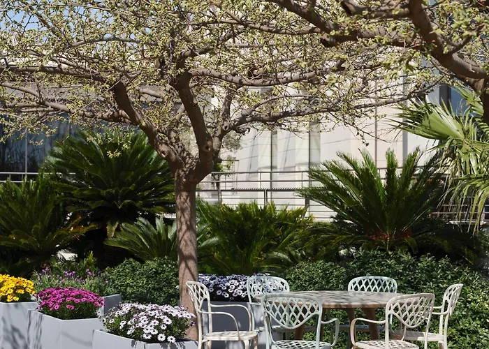 September 5* Tesalónica