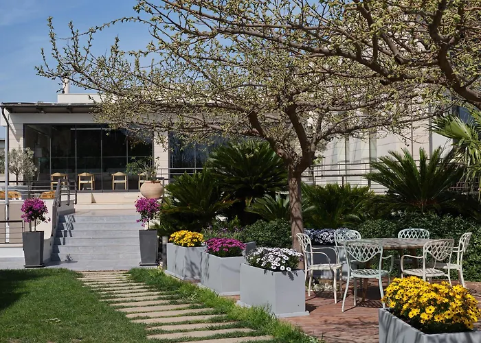 September 5* Thessalonique